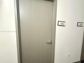3001 NE 185th St 225, Aventura FL 33180
