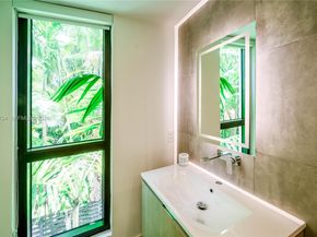 1930 Bay Dr 1, Miami Beach FL 33141