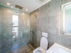 1930 Bay Dr 1, Miami Beach FL 33141