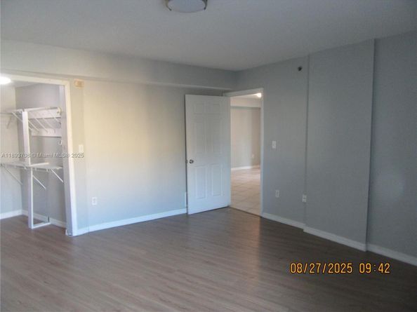 2475 NW 16th St Rd 205, Miami FL 33125