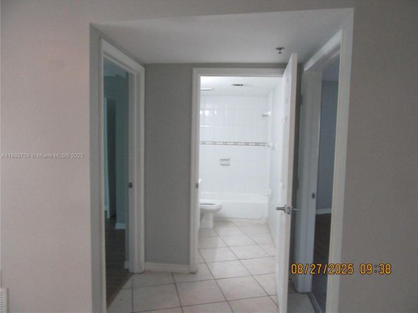 2475 NW 16th St Rd 205, Miami FL 33125