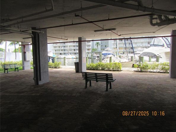 2475 NW 16th St Rd 205, Miami FL 33125