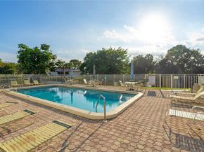 455 S Pine Island Rd 303C, Plantation FL 33324