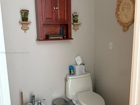 8100 SW 179th St, Palmetto Bay FL 33157