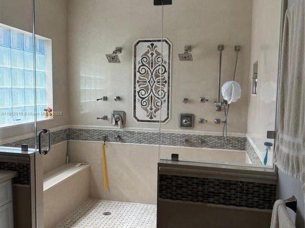 8100 SW 179th St, Palmetto Bay FL 33157