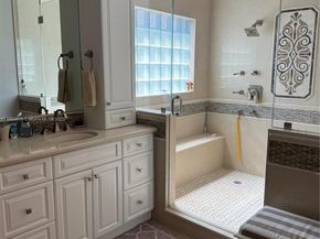8100 SW 179th St, Palmetto Bay FL 33157