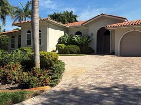 8100 SW 179th St, Palmetto Bay FL 33157