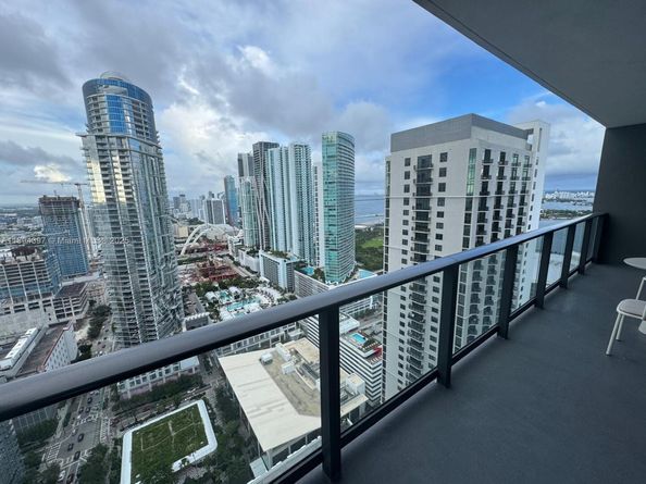 601 NE 1 Ave 3802, Miami FL 33132