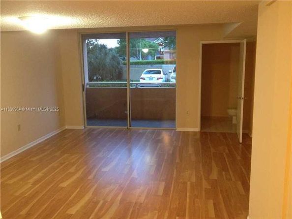 6045 NW 186th St 103, Hialeah FL 33015