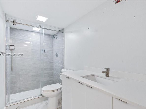 2303 Lucaya Ln E2, Coconut Creek FL 33066