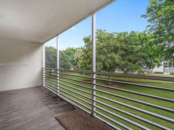 2303 Lucaya Ln E2, Coconut Creek FL 33066