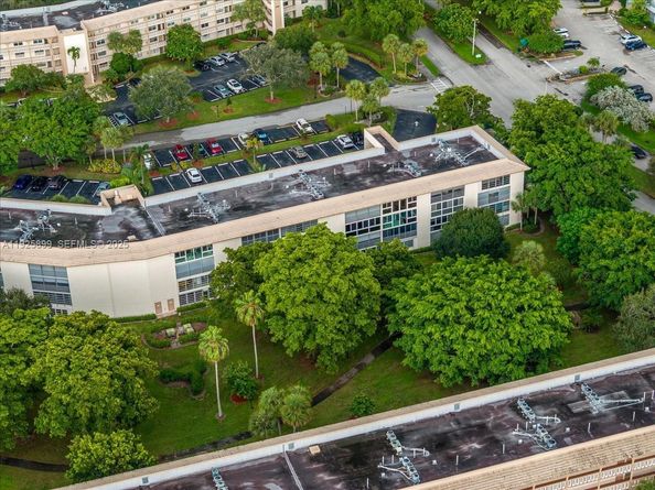 2303 Lucaya Ln E2, Coconut Creek FL 33066