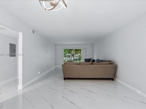 2303 Lucaya Ln E2, Coconut Creek FL 33066