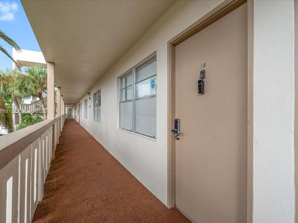 2303 Lucaya Ln E2, Coconut Creek FL 33066