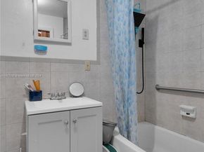 821 NW 40th Ave, Miami FL 33126