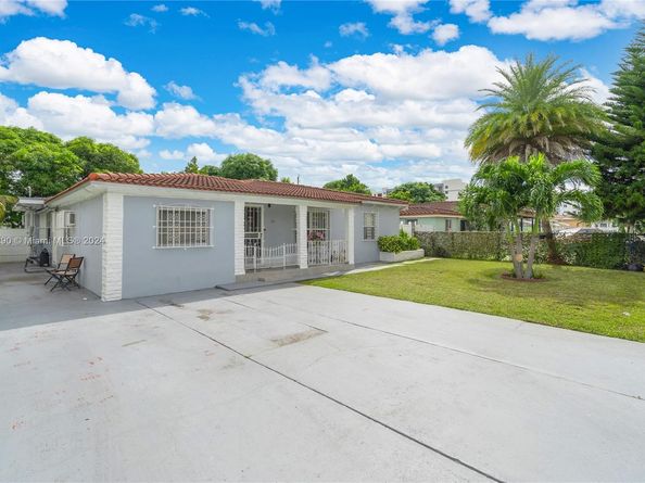 821 NW 40th Ave, Miami FL 33126