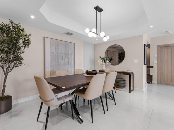 20191 E Country Club Dr 1603, Aventura FL 33180
