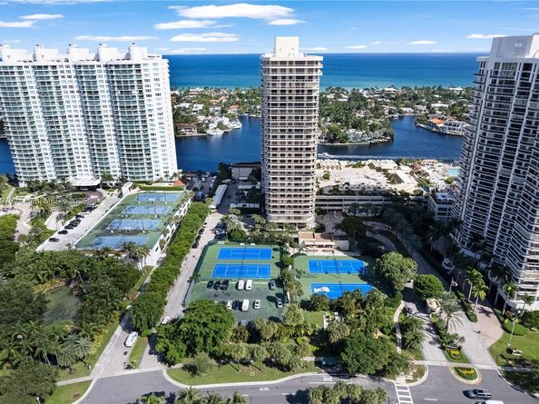 20191 E Country Club Dr 1603, Aventura FL 33180
