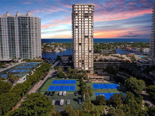 20191 E Country Club Dr 1603, Aventura FL 33180