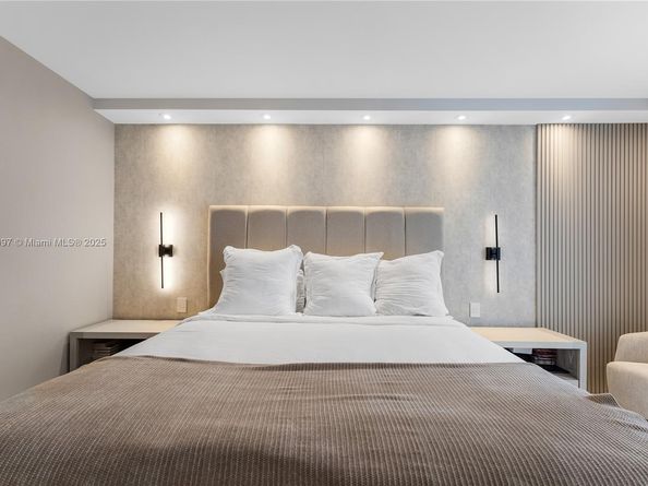 20191 E Country Club Dr 1603, Aventura FL 33180