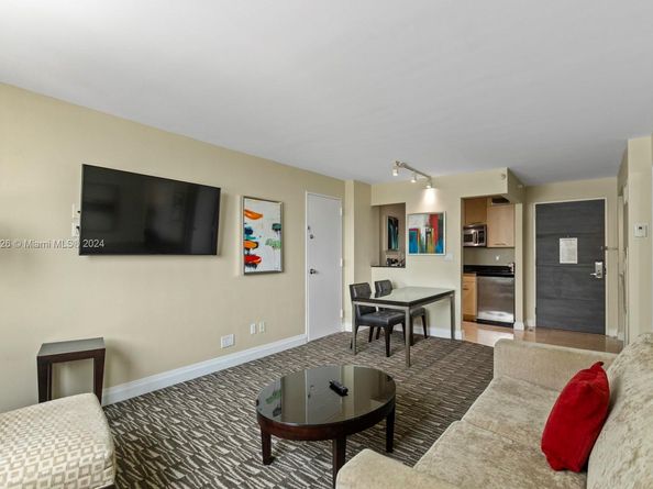 Undisclosed Address #A11616426, Fort Lauderdale FL 33304