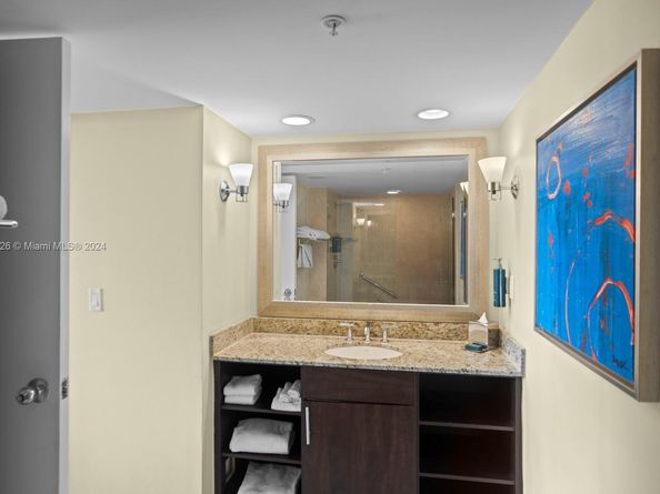 Undisclosed Address #A11616426, Fort Lauderdale FL 33304