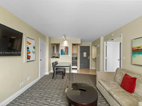 Undisclosed Address #A11616426, Fort Lauderdale FL 33304