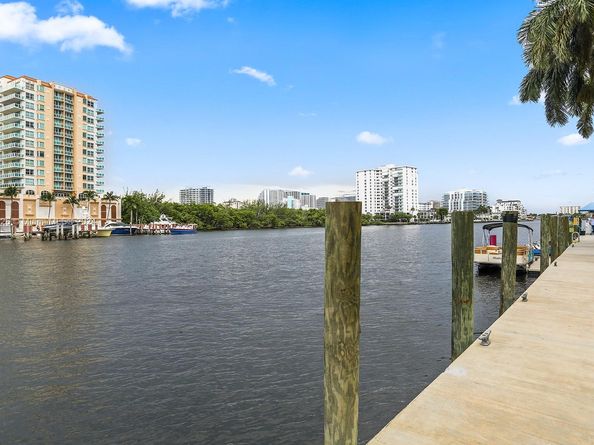 Undisclosed Address #A11616426, Fort Lauderdale FL 33304