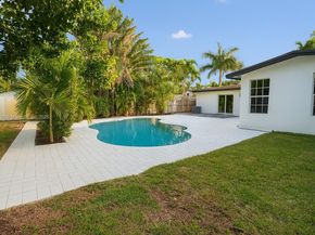 1399 NE 38th St, Oakland Park FL 33334