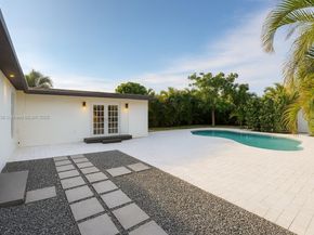 1399 NE 38th St, Oakland Park FL 33334