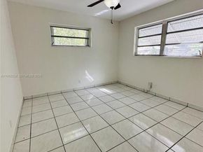 2319 Jackson St 6, Hollywood FL 33020