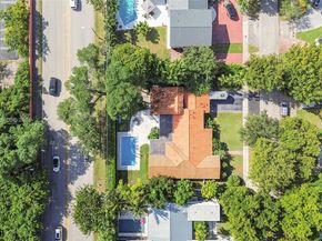 259 E Shore Dr, Miami FL 33133