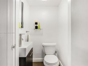 259 E Shore Dr, Miami FL 33133