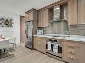 259 E Shore Dr, Miami FL 33133