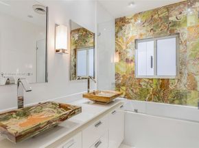 259 E Shore Dr, Miami FL 33133