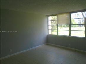 7051 Environ Bl 136, Lauderhill FL 33319