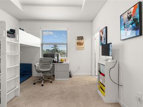 12121 NW 23rd Ct, Miami FL 33167