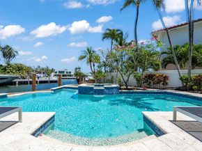 2561 Lucille Dr, Fort Lauderdale FL 33316