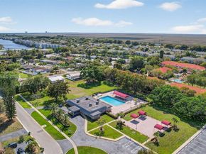 8008 NW 101st Ave, Tamarac FL 33321