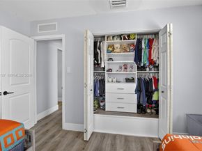 8008 NW 101st Ave, Tamarac FL 33321