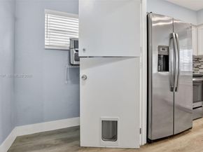 8008 NW 101st Ave, Tamarac FL 33321