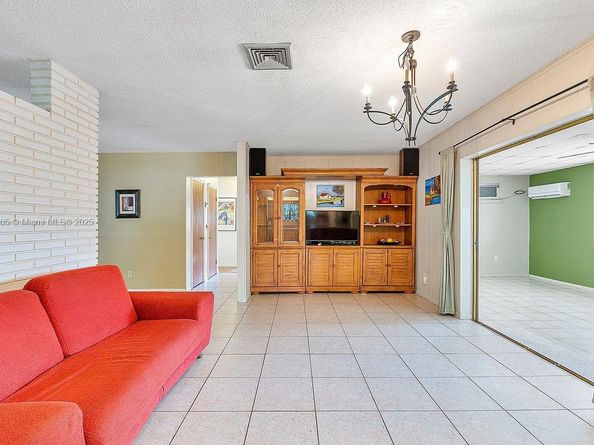 2381 SW 34th Ave, Fort Lauderdale FL 33312