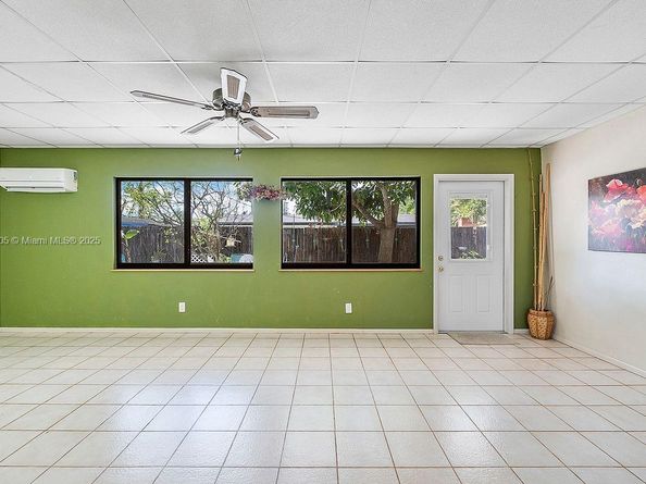 2381 SW 34th Ave, Fort Lauderdale FL 33312