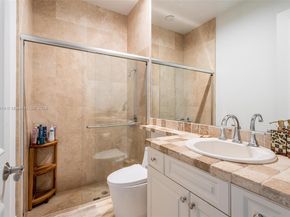 770 Leigh Palm Ave, Plantation FL 33324