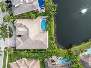 770 Leigh Palm Ave, Plantation FL 33324