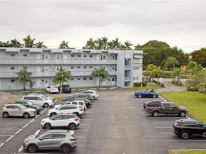 2309 Park Ln 304, Hollywood FL 33021