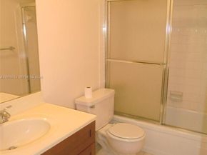 218 NE 12th Ave 507, Hallandale Beach FL 33009