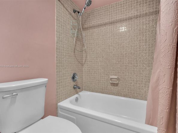 900 Saint Charles Place PH9, Pembroke Pines FL 33026