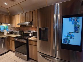 8044 NW 41st Ct, Sunrise FL 33351