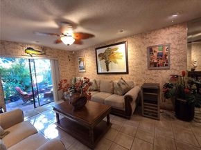 8044 NW 41st Ct, Sunrise FL 33351